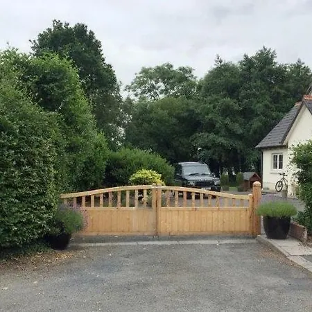 209 Lough Derg Holiday Resort * Киллало